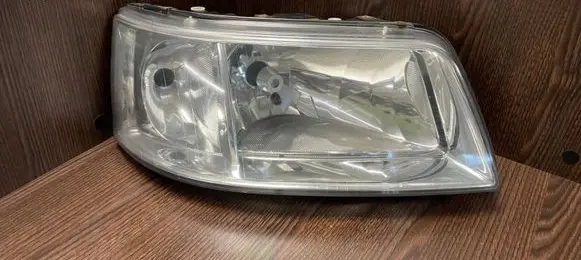 Volkswagen Transporter - Caravelle T5 Headlight/headlamp 7H1941016J 030119102