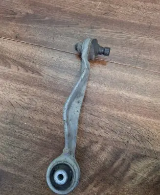 Audi A8 S8 D2 4D Front lower control arm/wishbone 4D0407912