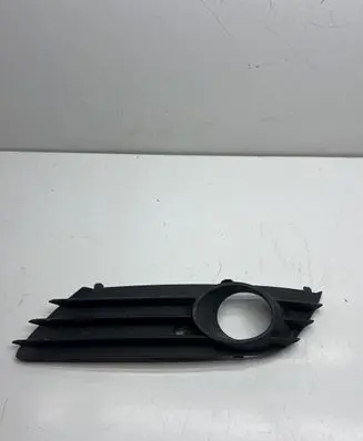 Opel Astra H Front bumper lower grill 375768702 13126025