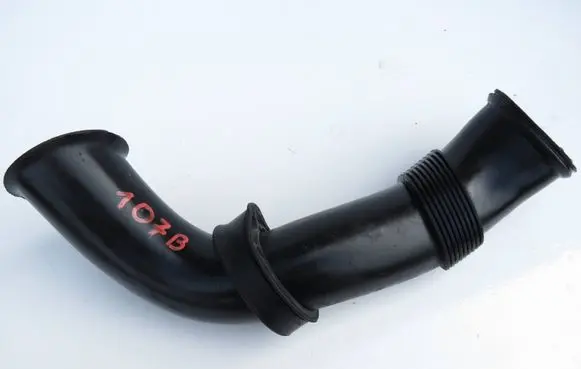 Porsche Cayenne (9PA) Air intake duct part 7L5129752 7L5129609
