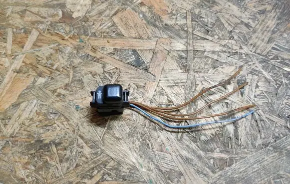 Mercedes-Benz S W140 Child safety switch 1408217551