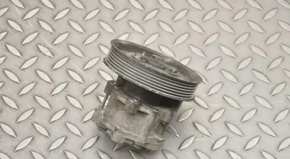 Porsche Boxster 986 Power steering pump 99631402005