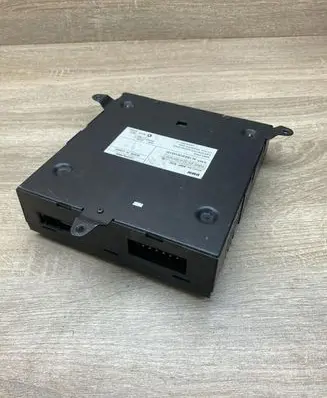 BMW 5 E39 Sound amplifier 8374535