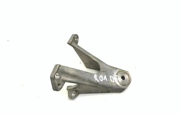 Jaguar XK8 - XKR Engine mounting bracket RF96JV6037AB