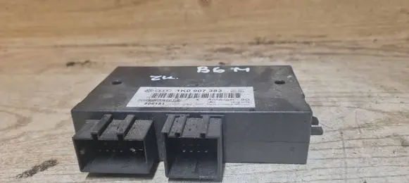 Volkswagen PASSAT B6 Tow bar trailer control unit/module 1K0907383