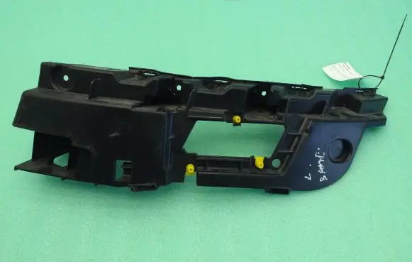 Jaguar F-Pace Front bumper mounting bracket HK8317C863AA HK8M17C863AA