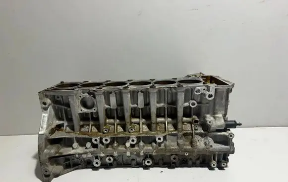 BMW 4 F32 F33 Engine block 2295991 7585986