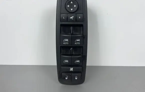 Jeep Grand Cherokee Electric window control switch 68030826AC