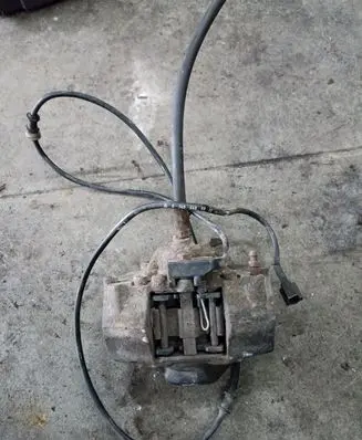 Mercedes-Benz CL C140 Rear brake caliper A0014204083