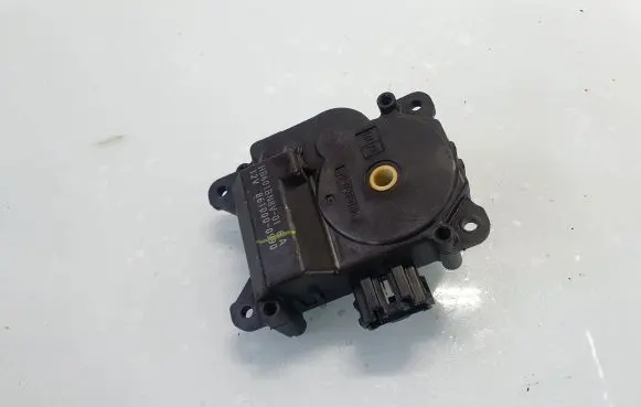 Mazda 5 Air flap motor/actuator 8610000990 HB601BN8V01