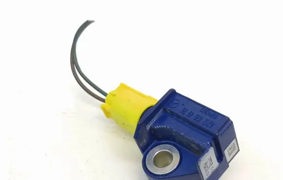 Mercedes-Benz E W212 Airbag deployment crash/impact sensor A2128204926