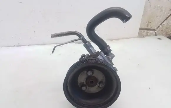 Alfa Romeo 156 Power steering pump 46763561