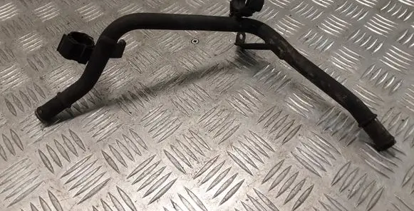 Volkswagen PASSAT B6 Engine coolant pipe/hose