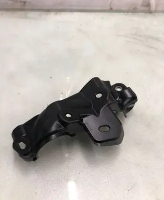 Opel Astra L Engine mounting bracket 9814288880