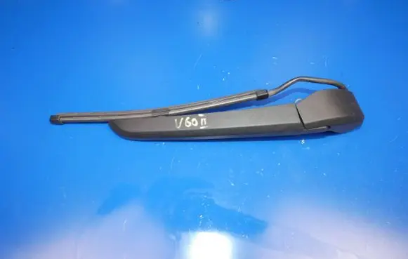 Volvo V60 Rear wiper blade arm 