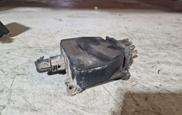 Volkswagen Touran I Turbo solenoid valve