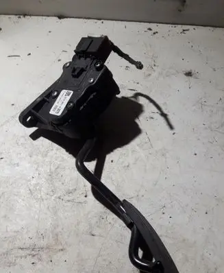 Opel Astra H Accelerator throttle pedal 9158010