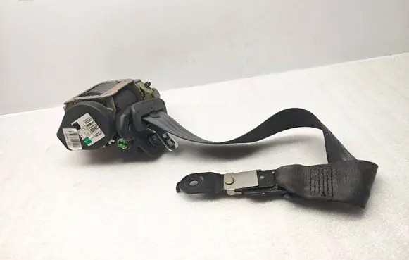 Volvo XC90 Third row seat belt 8626794 6003114 681239700