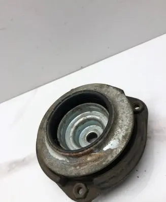 Coil spring mount
