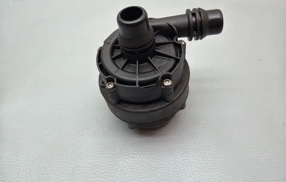 BMW 5 G30 G31 G38 Electric auxiliary coolant/water pump 8638238 0392024064 20190313