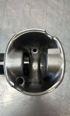 BMW 5 F10 F11 Piston with connecting rod 84l110