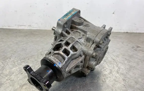 KIA Sorento IV Gearbox transfer box case 473002N000