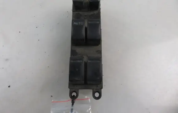Nissan X-Trail T30 Electric window control switch 