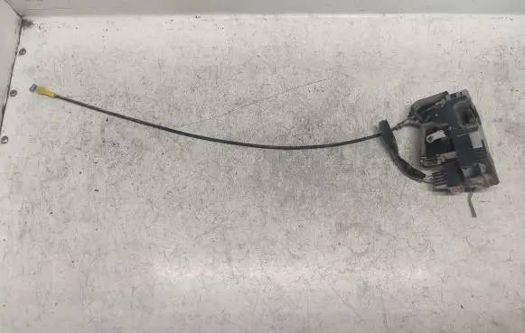 Opel Vivaro Front door lock