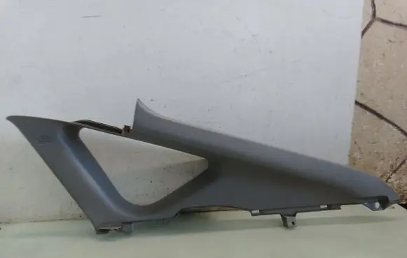 Toyota Prius (NHW20) (C) pillar trim 6247047020