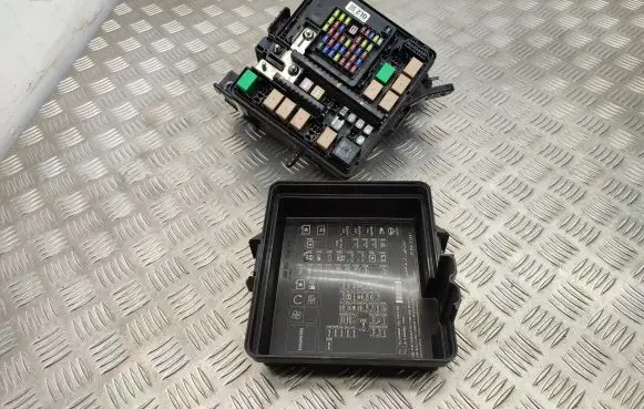 KIA Sportage Fuse box set 91213F1470