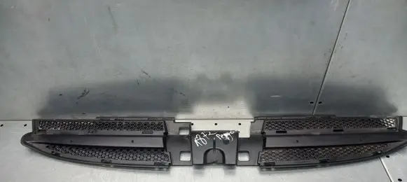 Peugeot Partner Front grill
