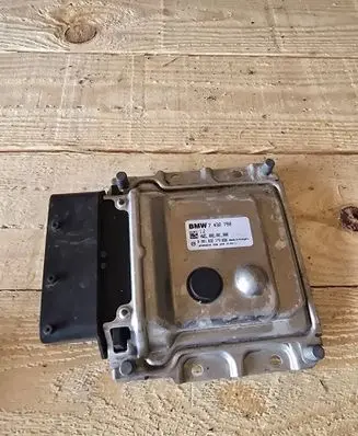 BMW X5 F15 Adblue control unit 7432799 002001000 0281032173