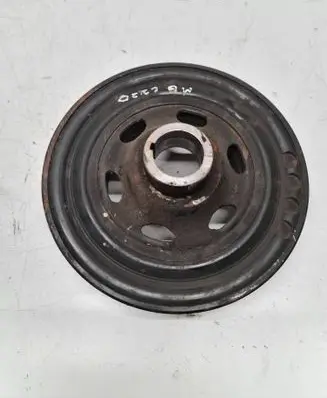 Mercedes-Benz C W202 Crankshaft pulley A6110300503