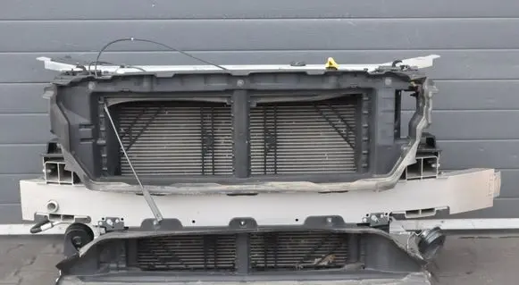 Volvo XC90 Radiator support slam panel 