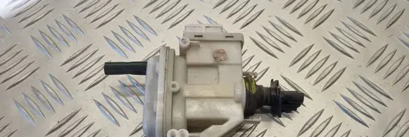 Volkswagen PASSAT B3 Central locking motor 357862153H