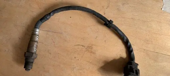 Audi A4 S4 B7 8E 8H Lambda probe sensor 0258005143