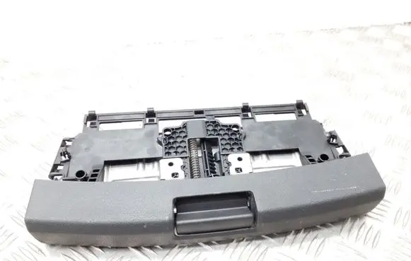 Volkswagen PASSAT B8 Seat adjustment assembly 8K0881057