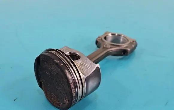 Dacia Sandero III Piston IMPRK1510706