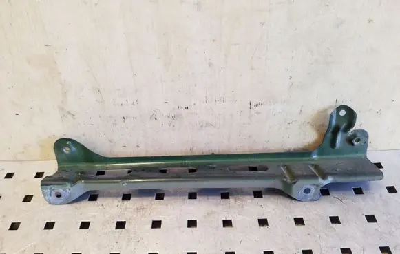 Subaru Outback Fender mounting bracket