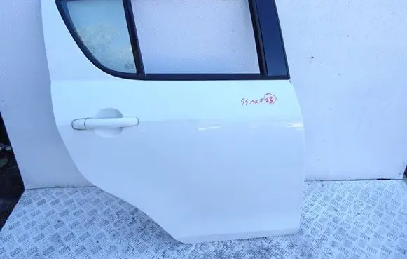 Suzuki Swift II Rear door dgfhjk
