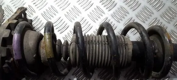 Nissan Almera N16 Rear coil spring