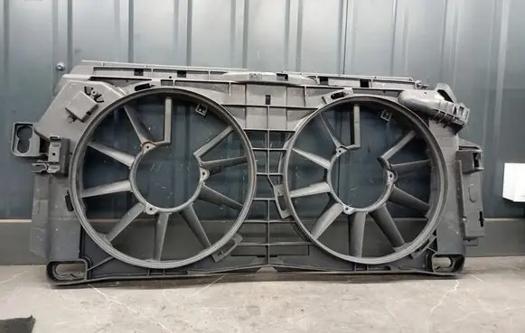 Mercedes-Benz Sprinter W901 W902 W903 W904 Air conditioning (A/C) fan (condenser) a9069060100