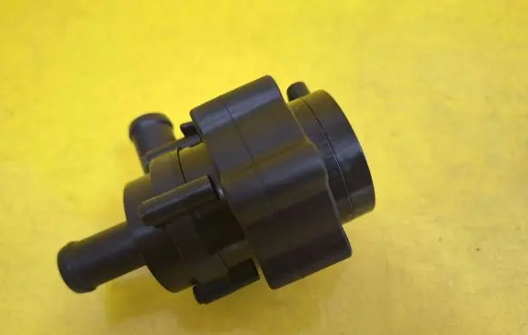 BMW 1 E81 E87 Electric auxiliary coolant/water pump 9021337A