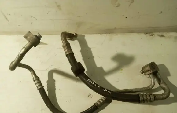Opel Astra H Air conditioning (A/C) pipe/hose