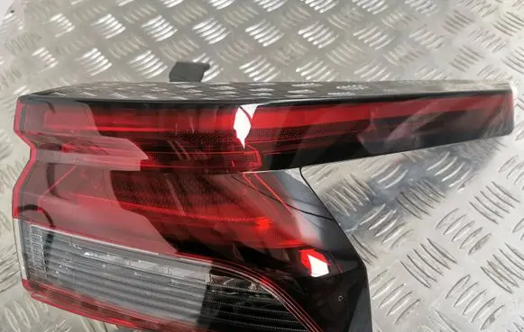 Nissan Qashqai J12 Rear/tail lights