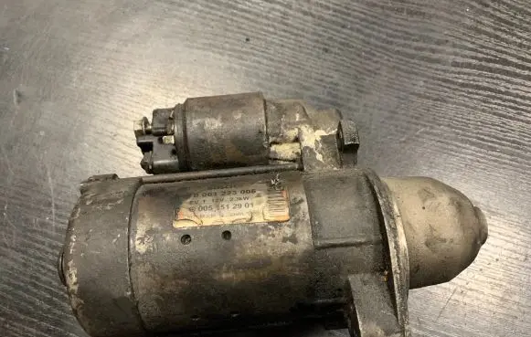 Mercedes-Benz C W203 Starter motor 0051512901 0001223005