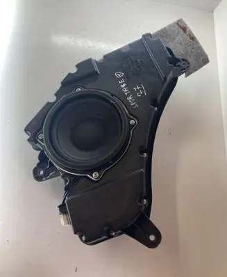KIA Sportage Subwoofer speaker 963803W000