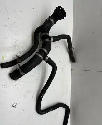 Volvo XC90 Engine coolant pipe/hose 31368403