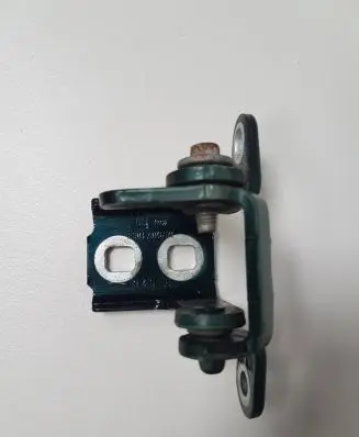 Opel Insignia A Rear door lower hinge A046574