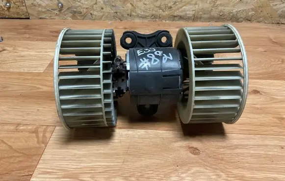 BMW 5 E39 Heater fan/blower 0765017212 641183855589